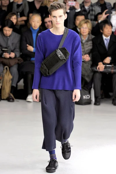 Look 6